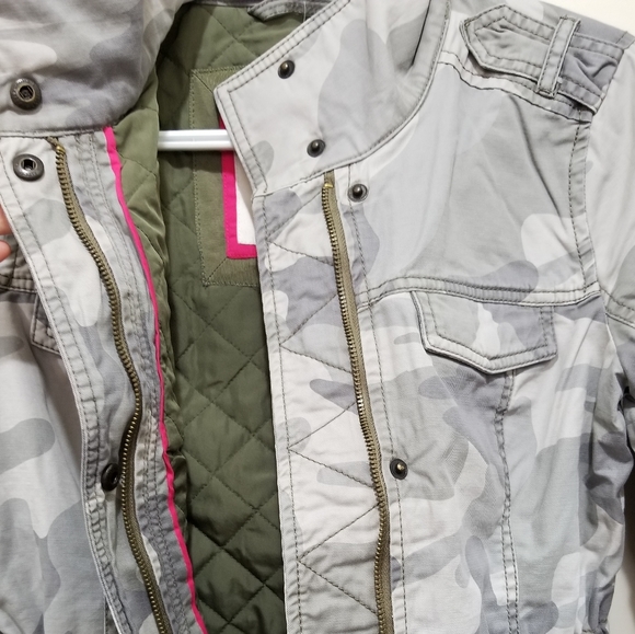 Camo Jacket by A&F - Picture 7 of 7